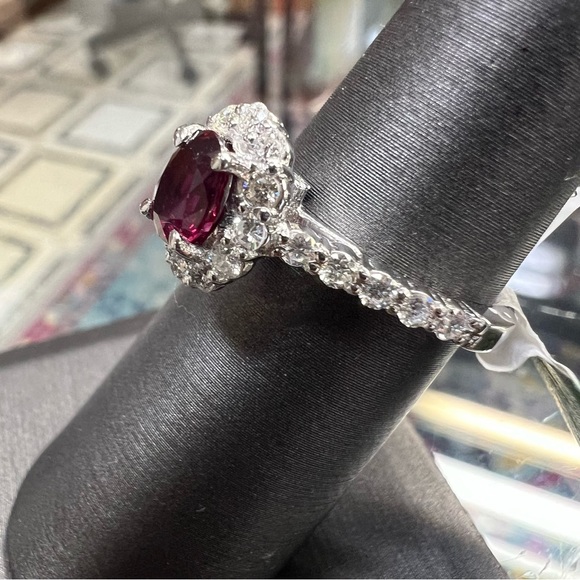 14k White Gold Diamond & Ruby Ring - Picture 7 of 8